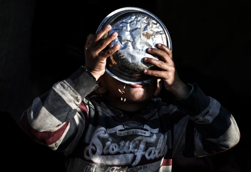 Djeca iz Gaze umjesto da se igraju, vode borbu za opstanak - Nevine žrtve rata: Djeca iz Gaze umjesto da se igraju, vode borbu za opstanak