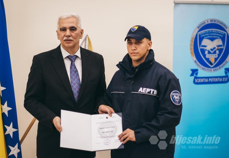 Promovirano 30 mlađih inspektora - Mostar – Promovirano 30 mlađih inspektora