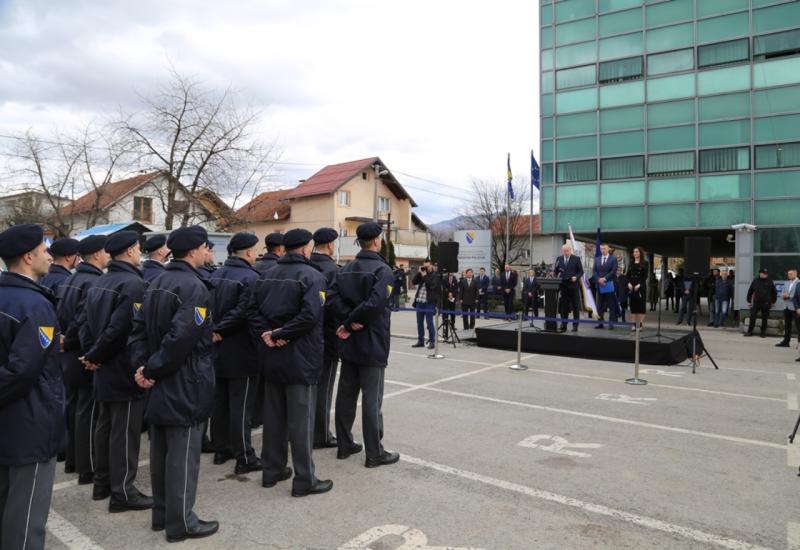 Granična policija BiH dobila suvremenu opremu i 22 mlađa inspektora