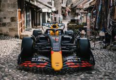 FOTO | Red Bull Racing - Bolid Maxa Verstappena izložen u Starom gradu