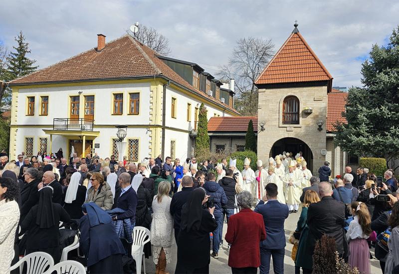 FOTO Zaređen novi banjolučki biskup mons. Željko Majić