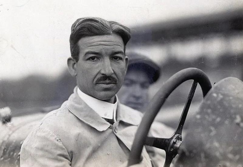 Alfieri Maserati ( 23. rujna 1887., Voghera -  3. ožujka 1932., Bologna) - Bio je neformalni vođa među šestoricom braće Maserati