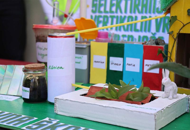 FOTO Mostarski učenici od otpada napravili inovacije