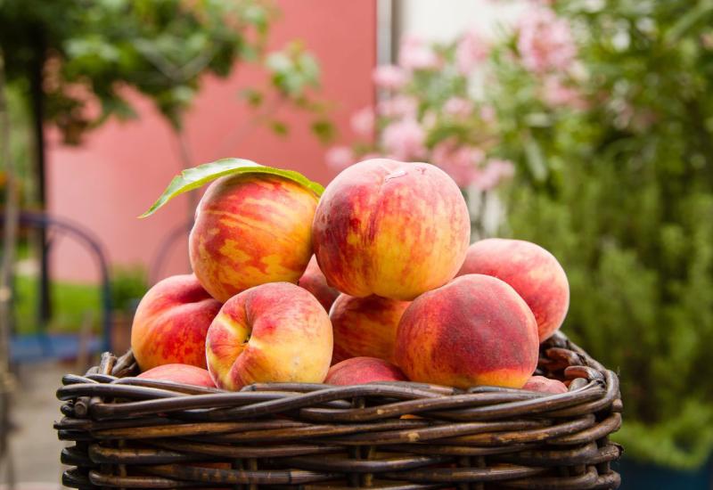 Vrijeme berbe plodova breskve može biti od svibnja do kolovoza - Zasadite breskvu u vaš vrt - evo kako to pravilno učiniti i kako ju održavati 