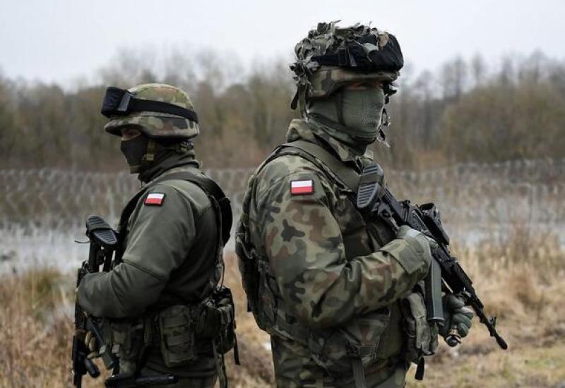Poljski vojnici - Rusija povrijedila zračni prostor Poljske tijekom napada na Ukrajinu