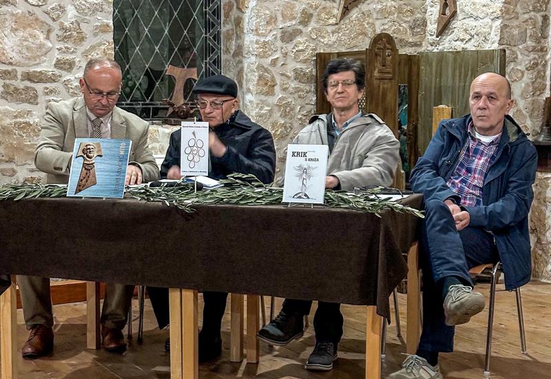 Čitluk: Predstavljena knjiga Zdravka Nikića i održana izložba reljefa Branka Ivankovića Mite