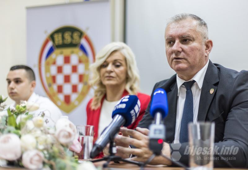 Konferencija za medije u Mostaru - HSS predstavio svoju kandidatkniju za gradonačelnicu Mostara : 