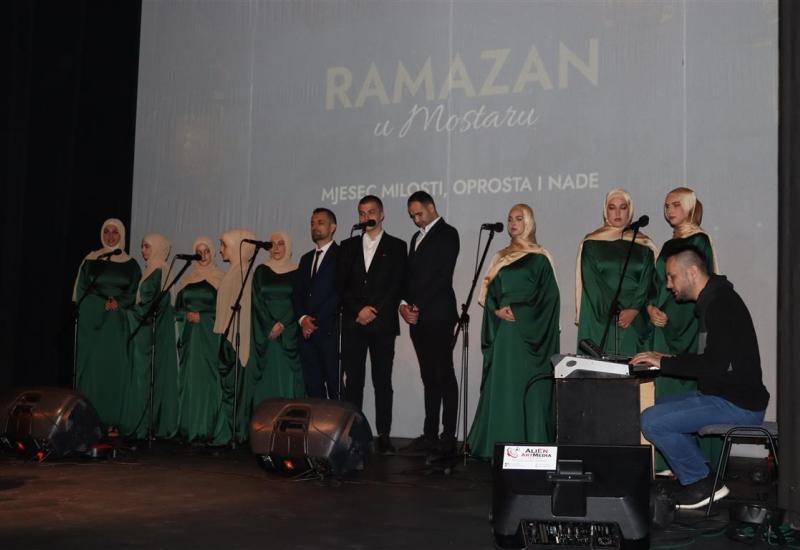 Hor Isa-beg iz Novog Pazara upotpunio ramazansku atmosferu u Mostaru
