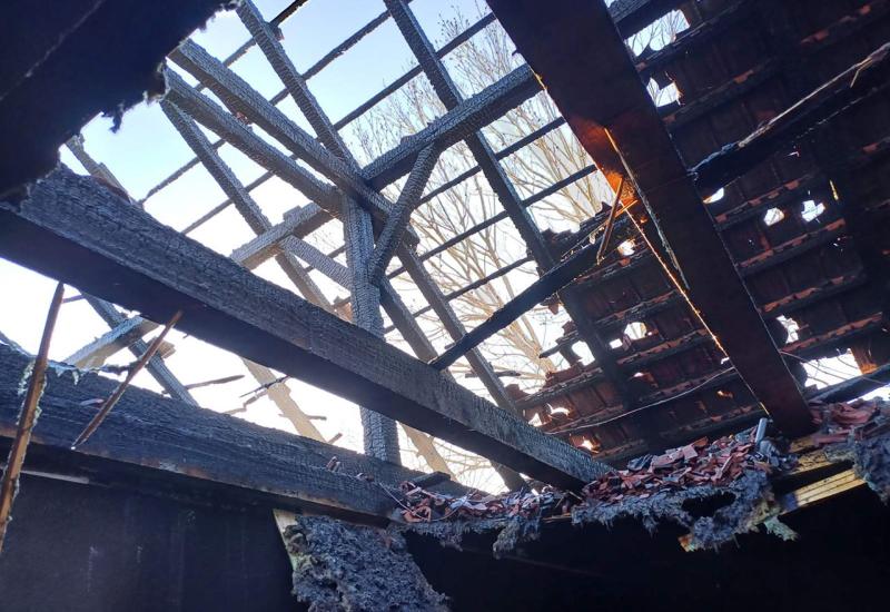 Posljedice požara - U potpunosti izgorjela kuća Džemala Mušinovića