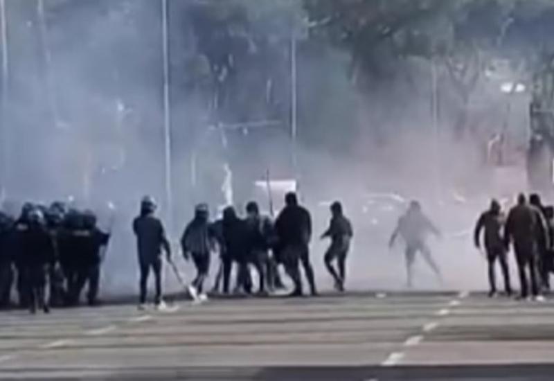 Navijački neredi na ulicama Rima - VIDEO | Navijački neredi na ulicama Rima 