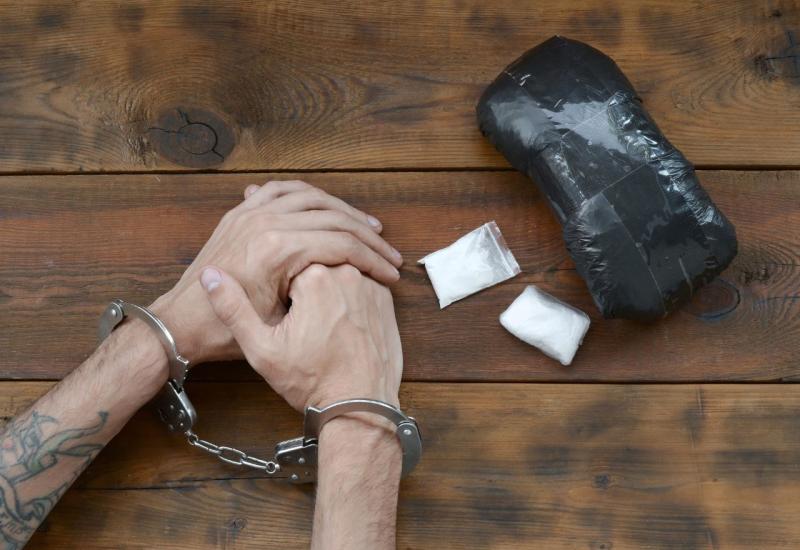 Jablanica: Uhićen dvojac, pronađena veća količina heroina