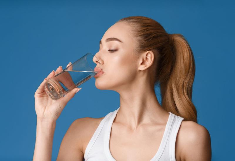 Istražili smo: Može li voda prije jela pomoći pri mršavljenju? 