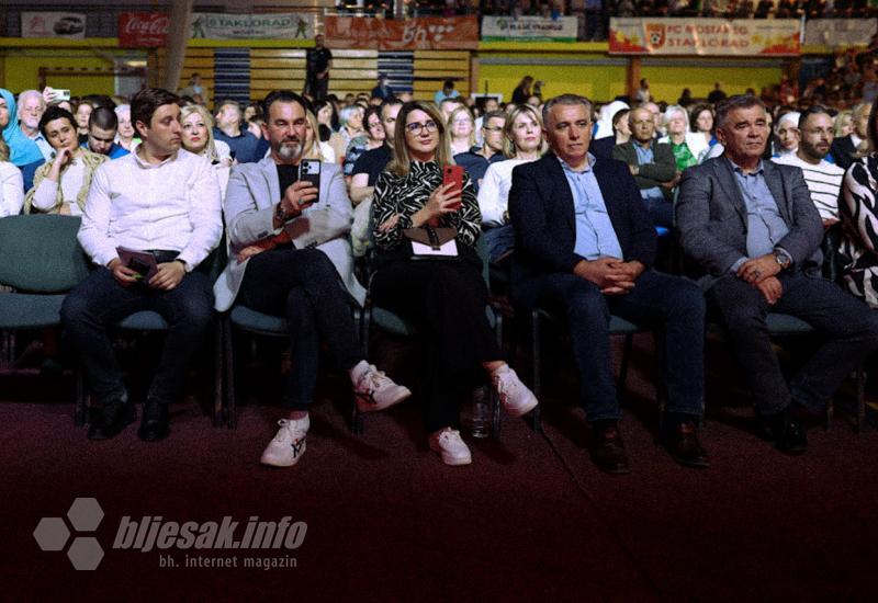 Bosanska diva poklonila Mostaru koncert pun ljubavi  - Bosanska diva poklonila Mostaru koncert pun ljubavi 