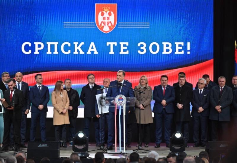 Predsjednik Republike Srpske Milorad Dodik obratio se okupljenima na mitingu 