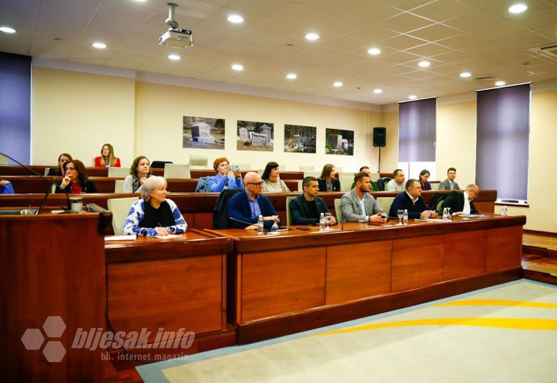 Ukrajinski gradonačelnici kod mostarskog Maria Kordića - Gradonačelnici 18 gradova Ukrajine posjetili Mostar
