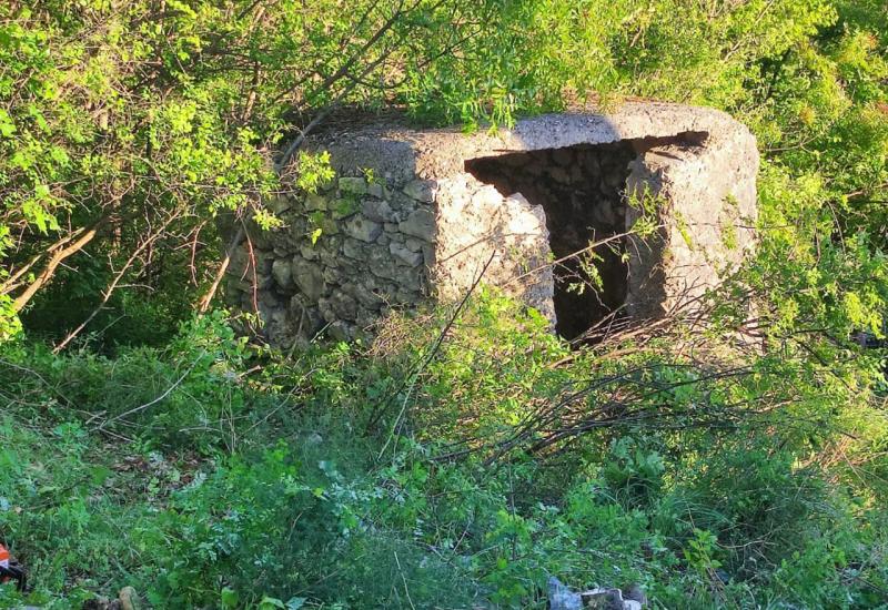 Akcija čišćenja i uređenja bunkera na Ćavarovom brdu - Široki Brijeg: Nastavljena akcija čišćenja i uređenja bunkera