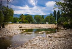 FOTO | Na Bunici neki su se opušteno družili uz roštilj, neki uz janje