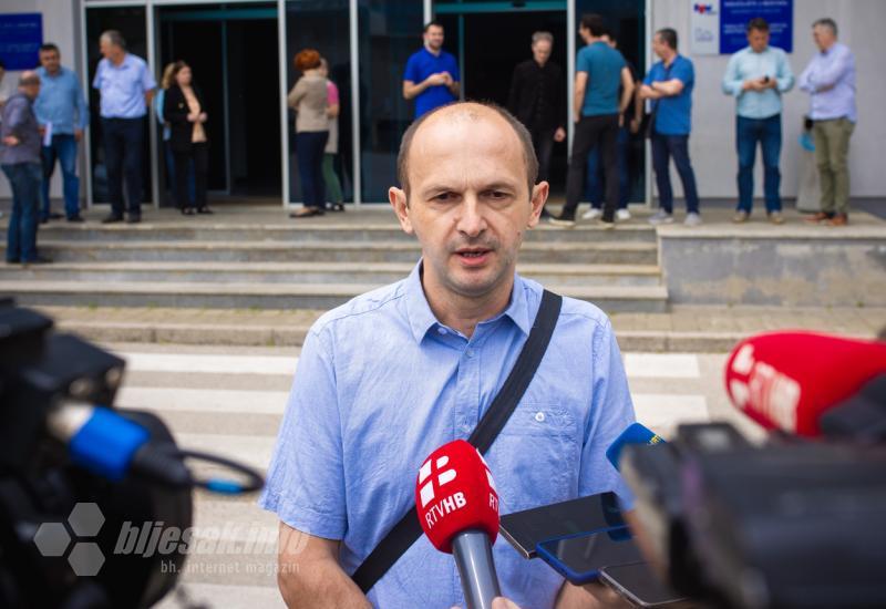 Docent Dragan Katić - Jednostani štrajk upozorenja djelatnika: Stigao odgovor Sveučilišta u Mostaru 
