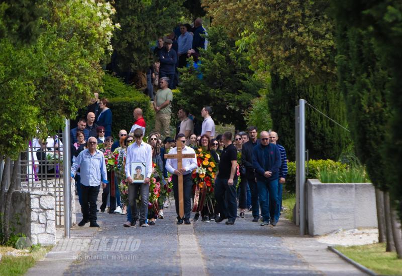 U Metkoviću pokopana majka Sergeja Jakirovića