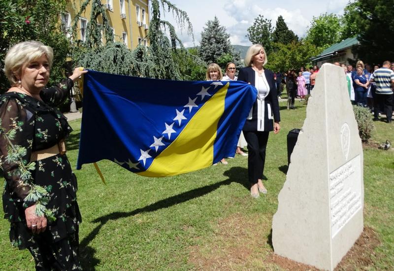 Mostar: Otkriveno spomen-obilježje za mostarske ''heroje u bijelom''