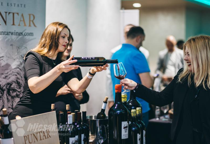 Herzegowine Festival Vina 2024.: Mostar očarao posjetitelje ukusima i ambijentom