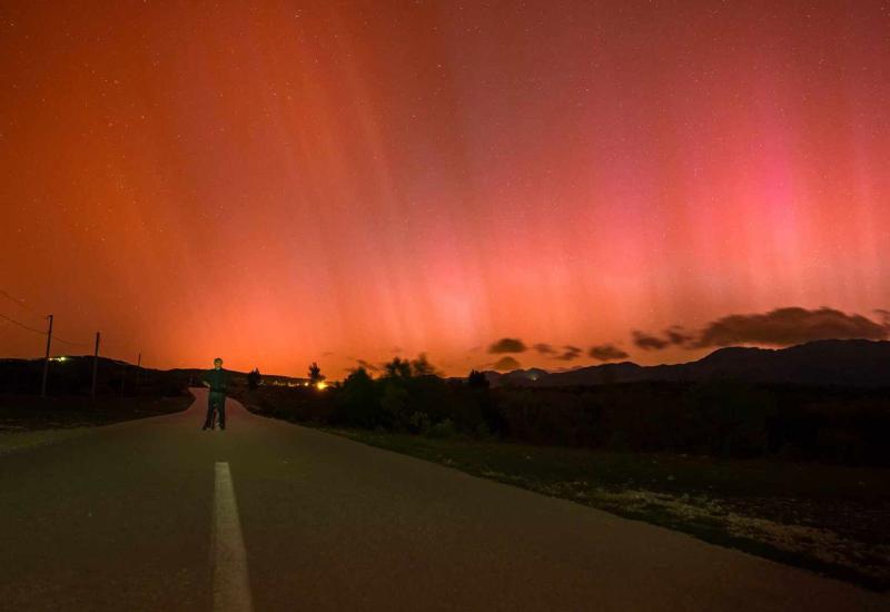 Polarna svjetlost na nebu iznad Goranaca - FOTO | Nevjerojatni prizori u Hercegovini: Čarobna polarna svjetlost se vidjela iz više gradova