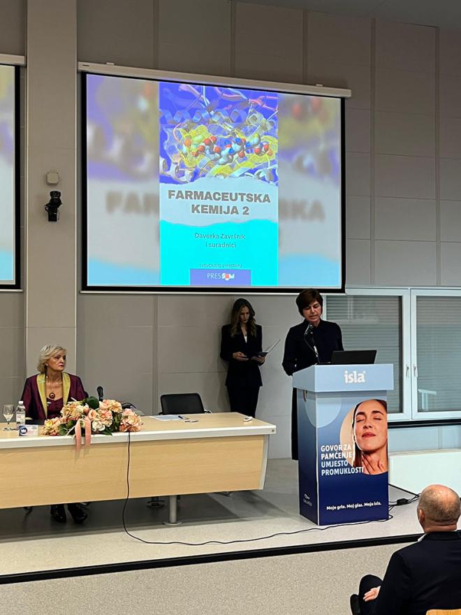 U amfiteatru Medicinskog fakulteta Sveučilišta u Mostaru održan je simpozij Ljekarnički pristup novim farmaceutskim trendovima - Simpozij u Mostaru: Ljekarnički pristup novim farmaceutskim trendovima