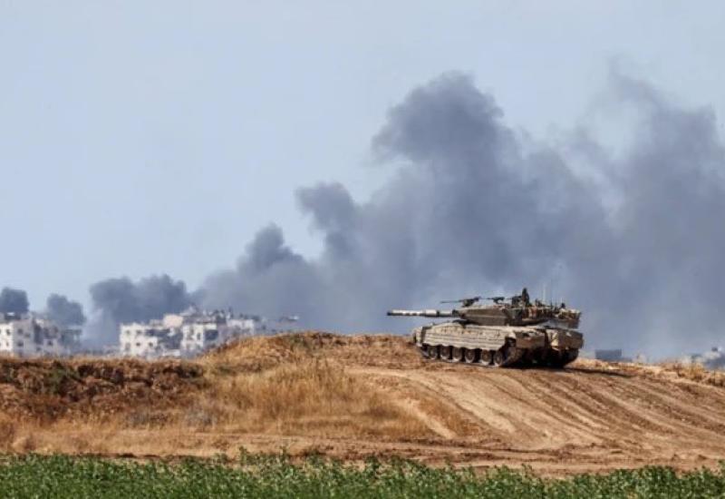 Tenkovi pred Rafahom | Foto: AFP/Twitter - Izrael ulazi u Rafah
