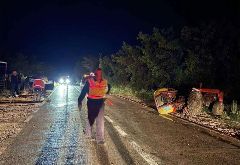 Sudar Golfa i traktora: S teškim ozljedama završio u mostarskoj bolnici