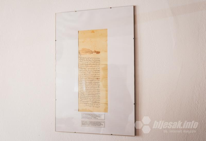 Neki od dokumenata iz ostavštine obitelji Muslibegović - Foto-Video | Posjetili smo kuću u Mostaru u kojoj se živi po istilahu