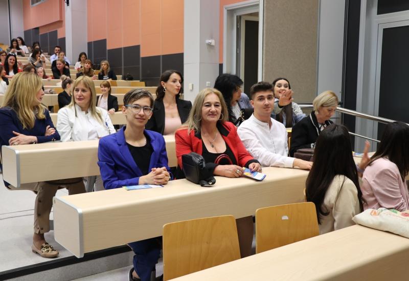 Na Medicinskom fakultetu Sveučilišta u Mostaru (SUM) u četvrtak je održan simpozij 