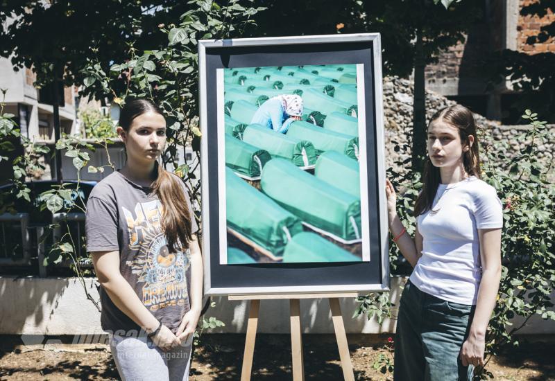 Otvaranje izložbe Kad majčina suza kane - FOTO | Izložba o Srebrenici u Mostaru - 
