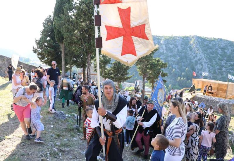 FOTO | Viteške borbe u srednjovjekovnom ozračju u Stocu