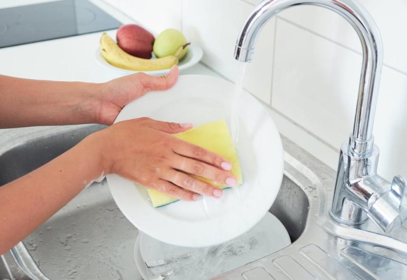 Pranje posuđa - iznimno popularno u Hrvatskoj