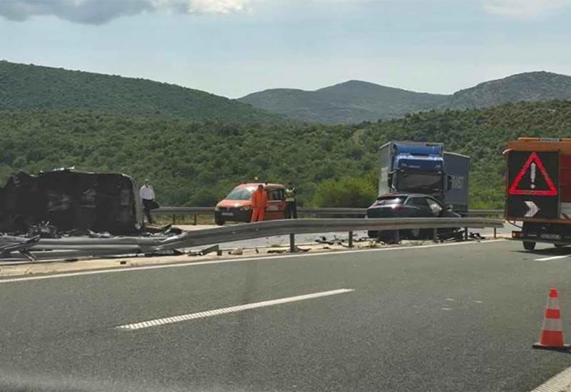 Teška prometna nesreća u Hrvatskoj: Muškarcu se bore za život, prevezen helikopterom u bolnicu