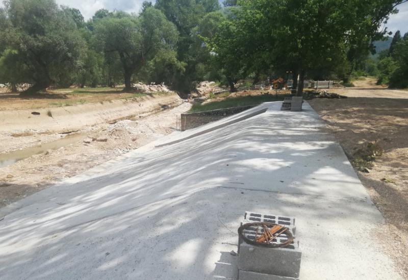 Betonska plaža na Bunici - FOTO | Evo kako napreduju radovi na Bunici