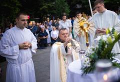 FOTO | Svečano u Mostaru: Tijelovska procesija prošla gradom 