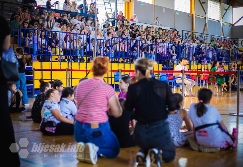 Veliki broj posjetitelja uživao je na Mo Stars Open Dance 2024 - Plesni studio Mo Stars slavi 30. rođendan plesnim spektaklom: Plesači 