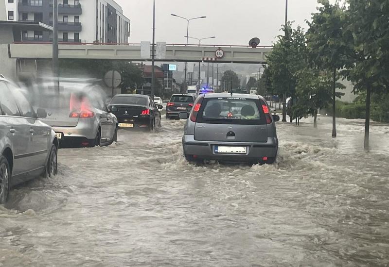 Banja Luka pod vodom - nevrijeme se brzo kreće, pratite vremenska upozorenja