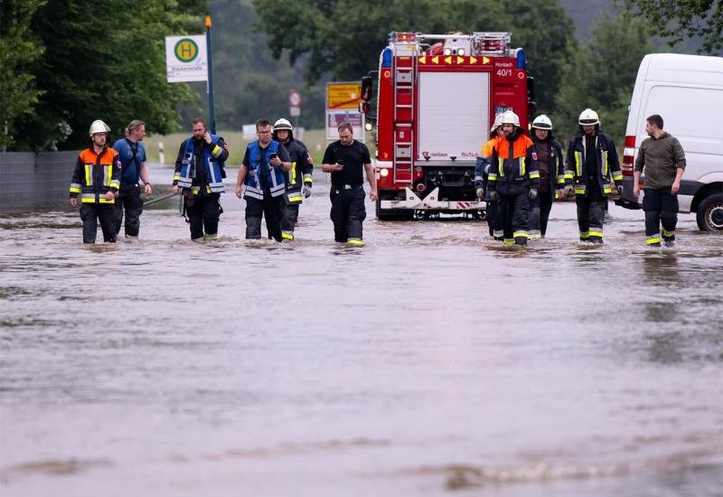 Njemačka je suočena s posljedicama kiše - Poplave na jugu Njemačke: Ova količina kiše padne jednom u stoljeću