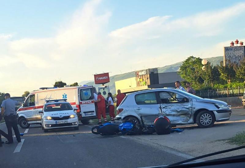 Prometna nesreća kod Mostara: Policija i Hitna pomoć na mjestu nesreće