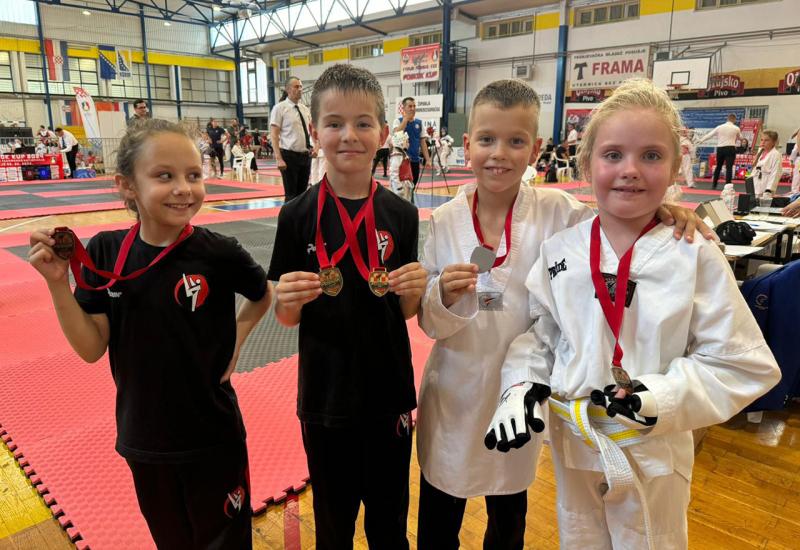 Taekwondo akademija  - Marušić taekwondo akademija se okitila medaljama na 