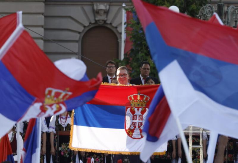 Associated Press: Veliki nacionalistički skup i poziv na jedinstvo svih Srba