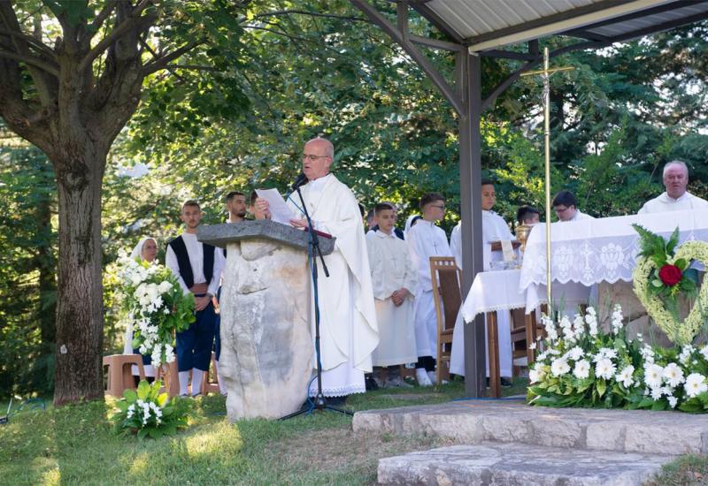 FOTO | Obred u Bijelom Polju: Srce Isusovo i posvetna molitva prije svete Mise