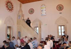 FOTO | Mostar: Bajram klanjan u 166 mostarskih džamija; ef. Dedović održao hutbu