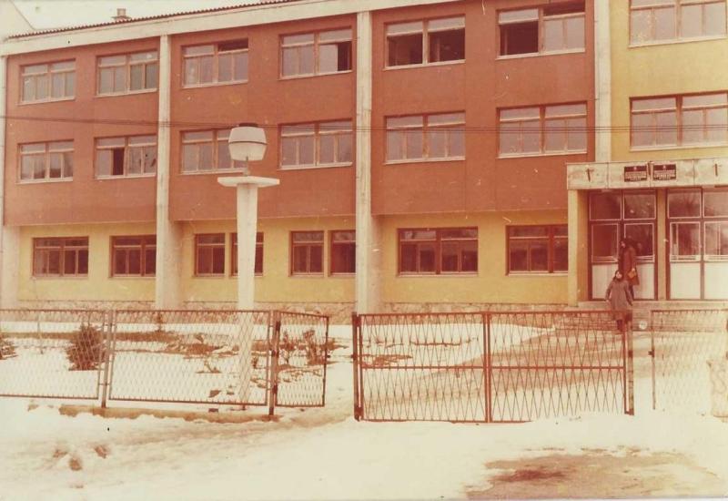 Srednja škola Kupres 1974. godine - Kupreška gimnazija iznjedrila je više od 150 liječnika: Zakazali okupljanje 