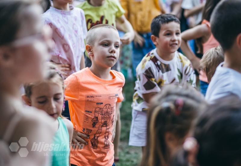 FOTO/VIDEO | Mini Disco rasplesao mališane