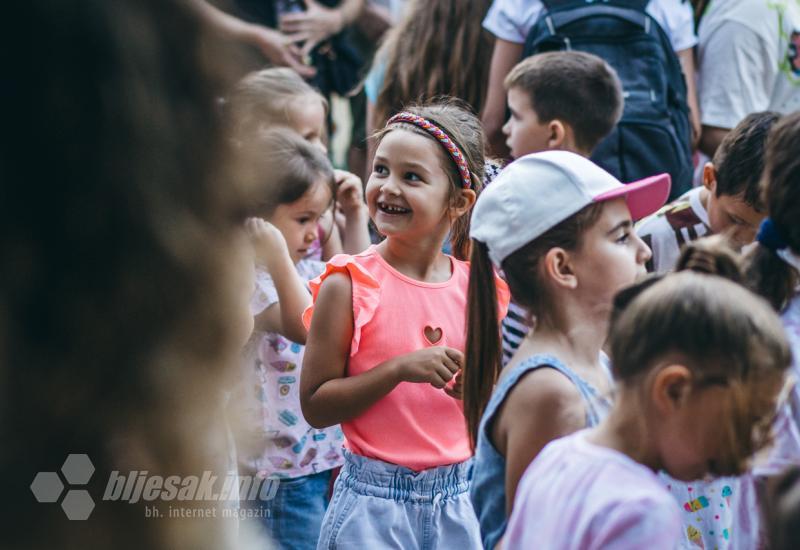 FOTO/VIDEO | Mini Disco rasplesao mališane