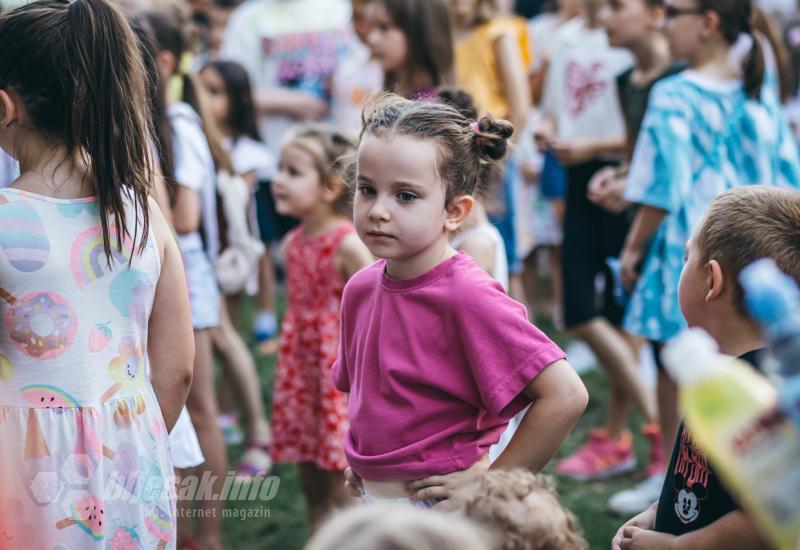 FOTO/VIDEO | Mini Disco rasplesao mališane