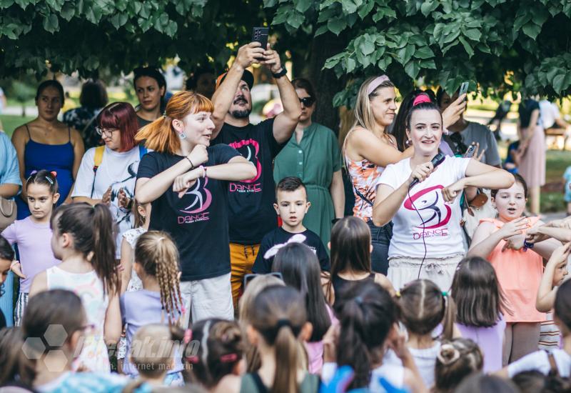 FOTO/VIDEO | Mini Disco rasplesao mališane